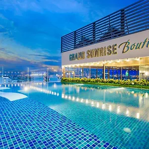 https://grand-sunrise-boutique-hotel.hotelsofhoian.com